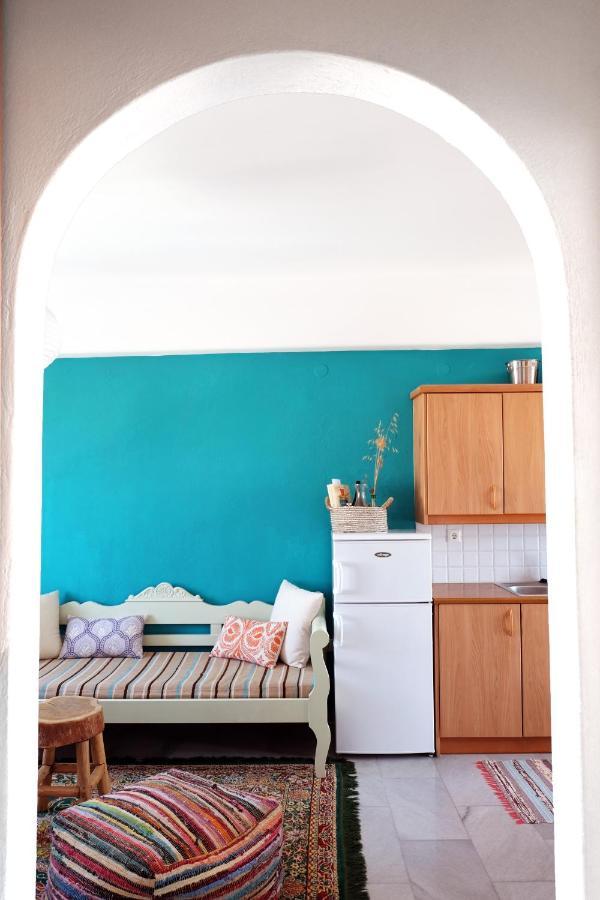 Paros Book'Inn Piso Livadi Extérieur photo